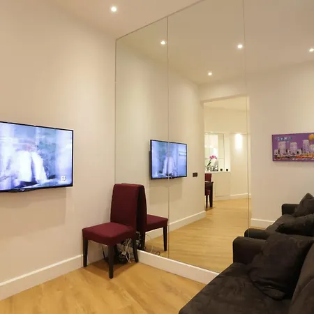 Sant'angelo Exclusive Spacious Art Appartement *