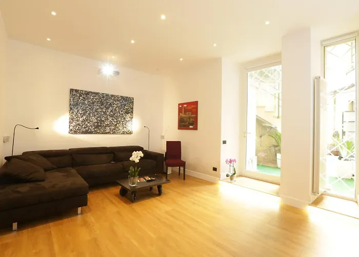 Sant'angelo Exclusive Spacious Art Appartement *