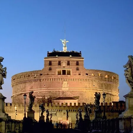 Sant'angelo Exclusive Spacious Art Apartment *