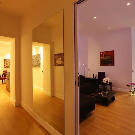 Sant'angelo Exclusive Spacious Art Apartment