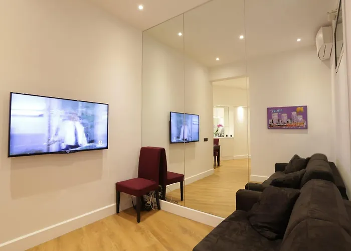 Sant'angelo Exclusive Spacious Art Apartament *