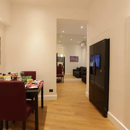 Sant'angelo Exclusive Spacious Art Appartement *